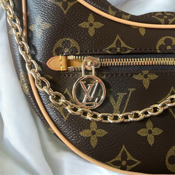 Monogram Loop Bag (Copy) - Picture 2 of 8